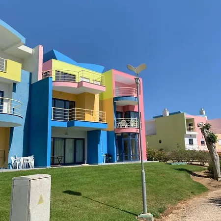 Penthouse 160sqm Wide Terraces Pool View & Private Hot Tub & Parking Apartament Albufeira