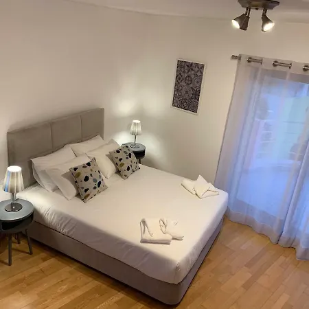 Apartament Penthouse 160sqm Wide Terraces Pool View & Private Hot Tub & Parking Albufeira