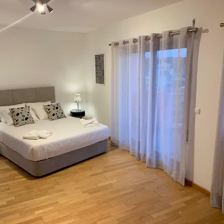 Apartment Penthouse 160sqm Wide Terraces Pool View & Private Hot Tub & Parking Albufeira