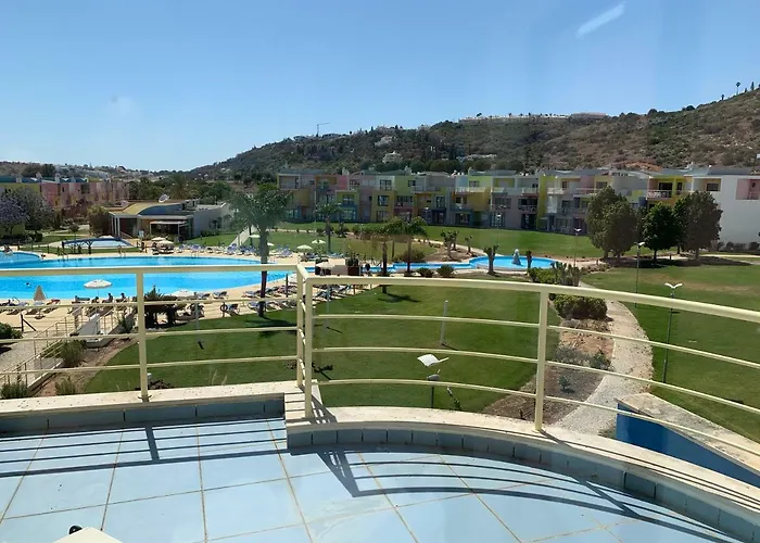 Penthouse 160sqm Wide Terraces Pool View & Private Hot Tub & Parking