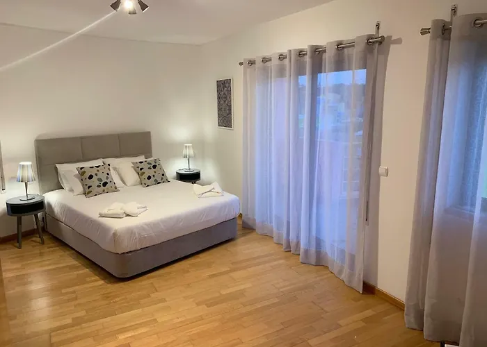 公寓 Penthouse 160sqm Wide Terraces Pool View & Private Hot Tub & Parking 阿尔布费拉