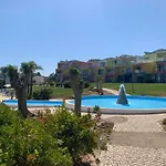 Penthouse 160sqm Wide Terraces Pool View & Private Hot Tub & Parking * アルブフェイラ